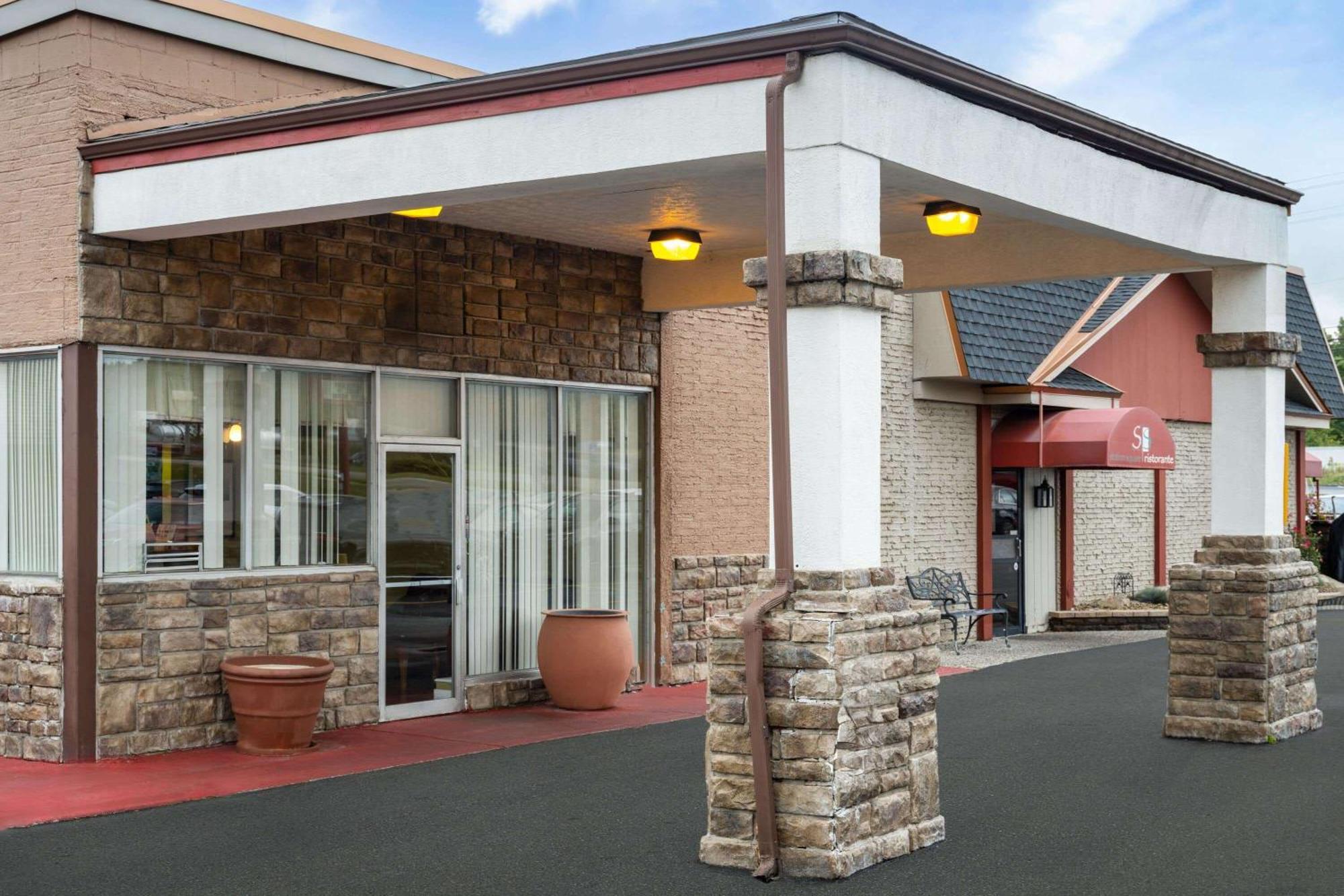 Super 8 By Wyndham Youngstown Girard Extérieur photo